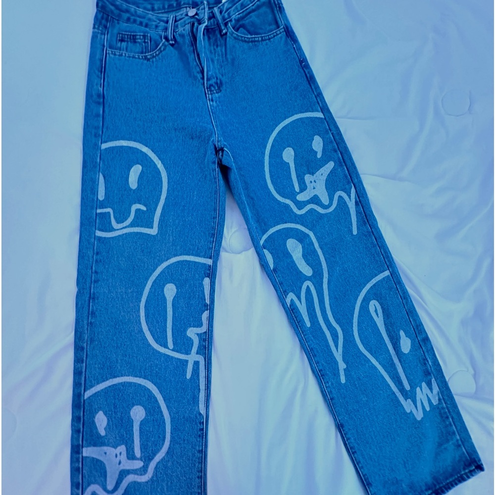 blue jeans with droopy faces